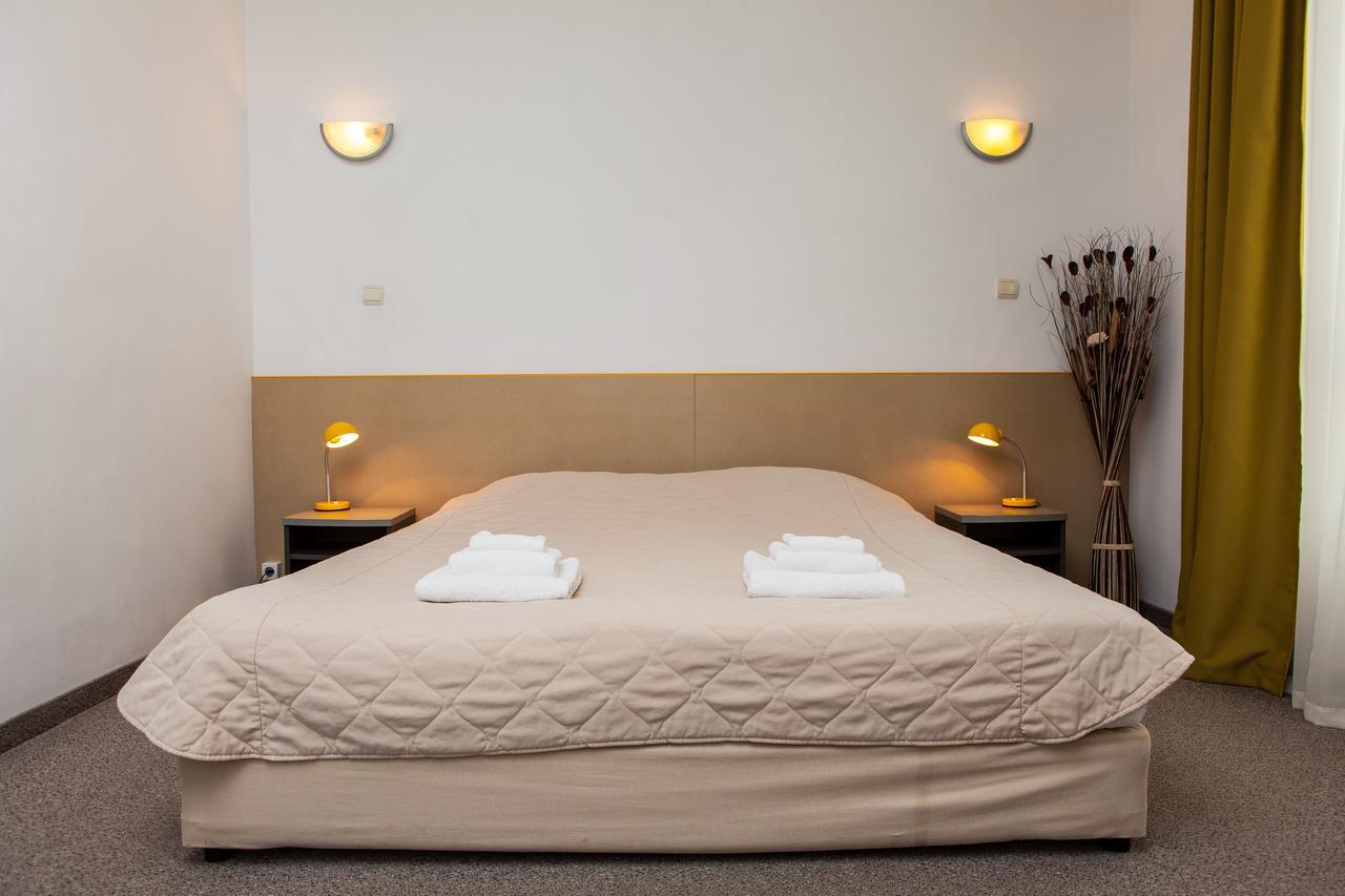 City Mark Hotel Warna Exterior foto